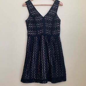 Loft | Black Tan Lace Embroideree V-Neck Sleeveless Fit & Flare Pleated Dress 2P